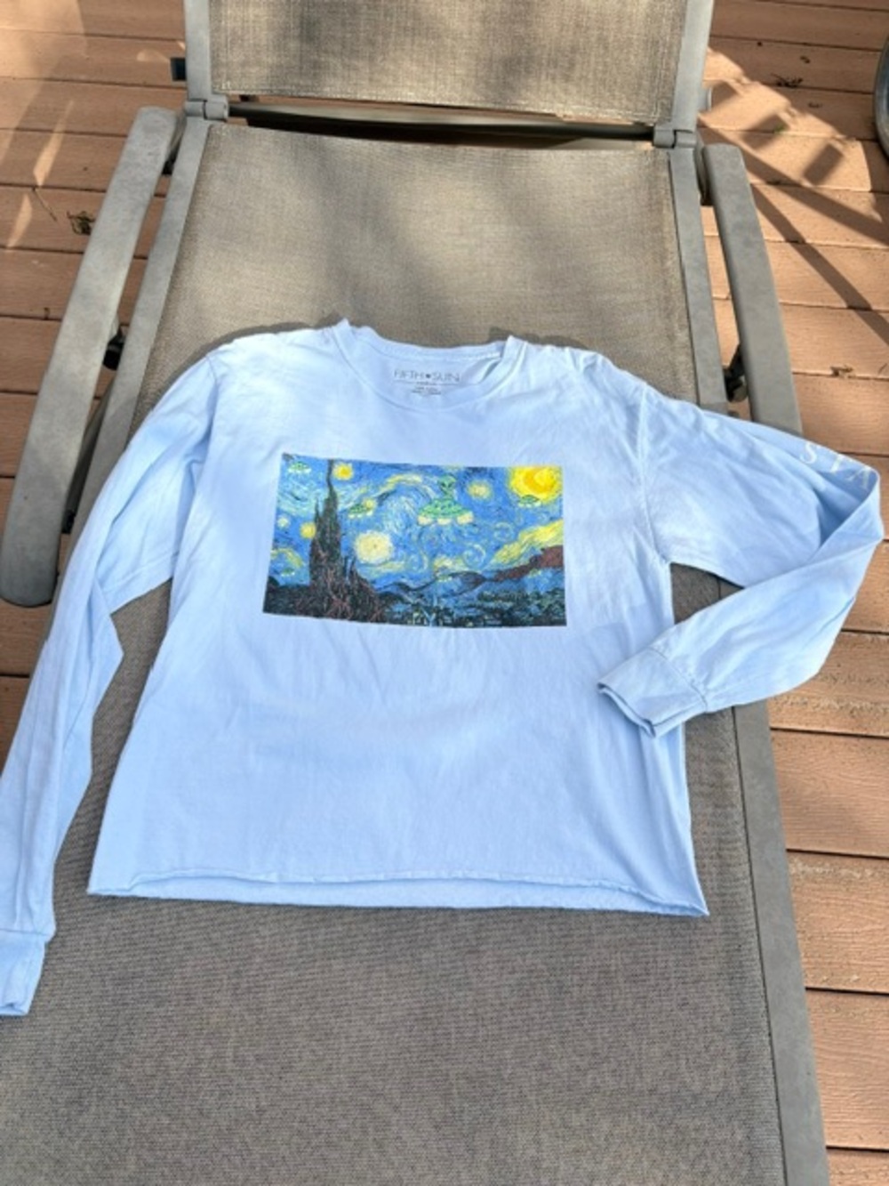 Fifth Sun Van Gogh Starry Night Aliens Graphic Long-Sleeve good juniors size M